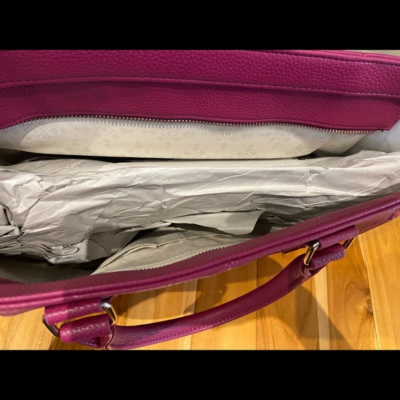 Thirty-One Shoulder Bag in Fuschia - Picture 2 of 2